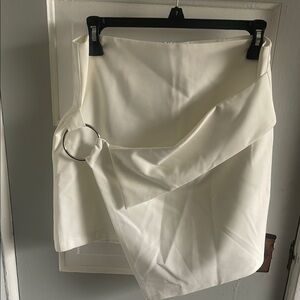 Elegant White Skirt with Ring Detail